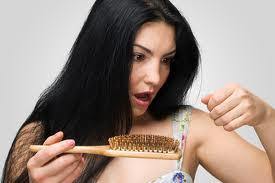 Симптомы болезней - Выпадение волос (Облысение, алопеция)